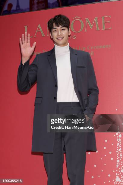 South Korean actor Kim Young-Kwang attends the photocall for 'Lancome' advanced genifique red edition launch event at Lotte World Mall on January 18,...