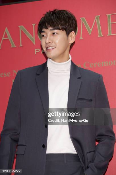 South Korean actor Kim Young-Kwang attends the photocall for 'Lancome' advanced genifique red edition launch event at Lotte World Mall on January 18,...