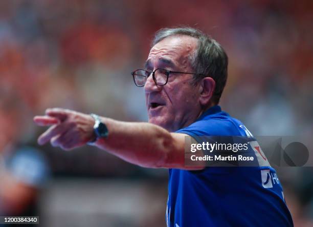 Lino Červar, Head coach of Croatia reacts during the Men's EHF EURO 2020 main round group I match between Croatia and Germany at Wiener Stadthalle on...