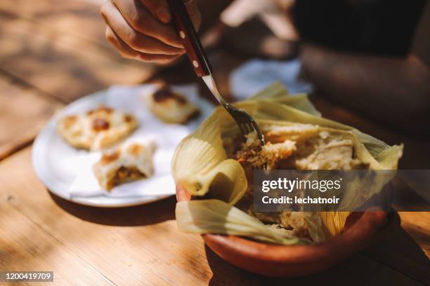 traditionele keuken van argentinië - salta provincie stockfoto's en -beelden