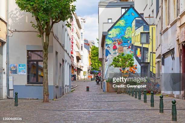 boule & bill wall a bruxelles - regione di bruxelles capitale foto e immagini stock