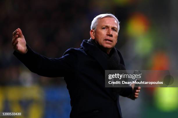 Den Haag manager / Head coach, Alan Pardew gives his players instructions from the sidelines during the Eredivisie match between ADO Den Haag and RKC...