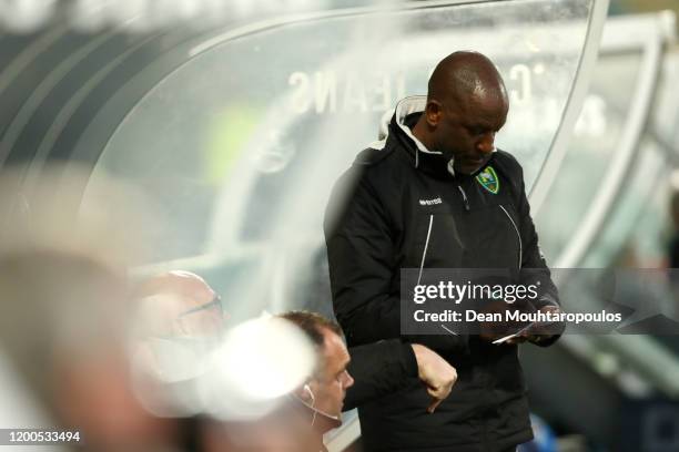 Den Haag assistant manager / assistant coach, Chris Powell gives his players instructions from the sidelines or bench during the Eredivisie match...