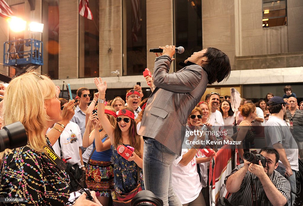 Journey Performs On NBC's "Today"