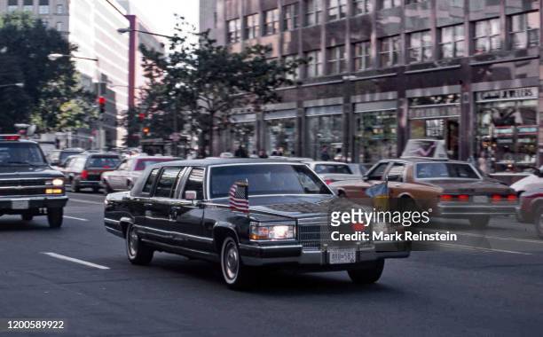 Limousine with the President of the Ukraine Leonid Danylovych Kuchma drives up Connecticut Ave NW. After leaving a meeting with US President Clinton...