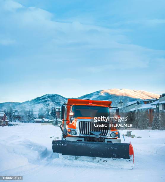雪犁科羅拉多公路美國 - snowplow 個照片及圖片檔