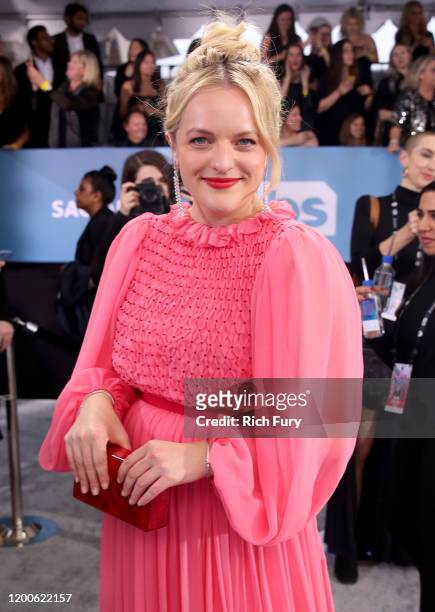 Elisabeth Moss attends the 26th Annual Screen Actors Guild Awards at The Shrine Auditorium on January 19, 2020 in Los Angeles, California.
