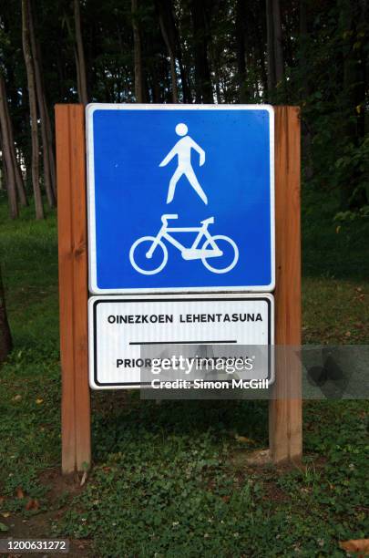 Basque Language Street Sign Basque (Language) Photos and Premium High Res Pictures - Getty Images