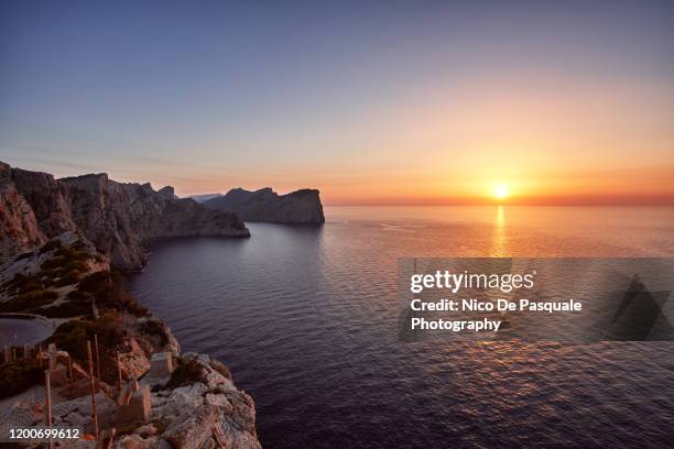 cap de formentorm, mallorca - sundown fotografías e imágenes de stock