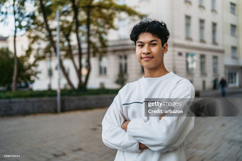 Asiatischer Teenager