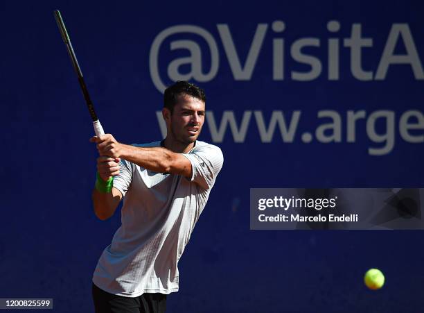 Juan Ignacio Londero of Argentina hits a backhand during his Men's Singles match against Guido Pella of Argentina during day 5 of ATP Buenos Aires...