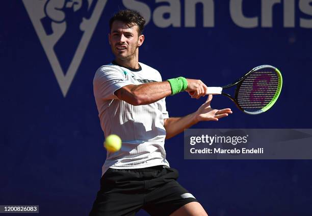 Juan Ignacio Londero of Argentina hits a forehand during his Men's Singles match against Guido Pella of Argentina during day 5 of ATP Buenos Aires...