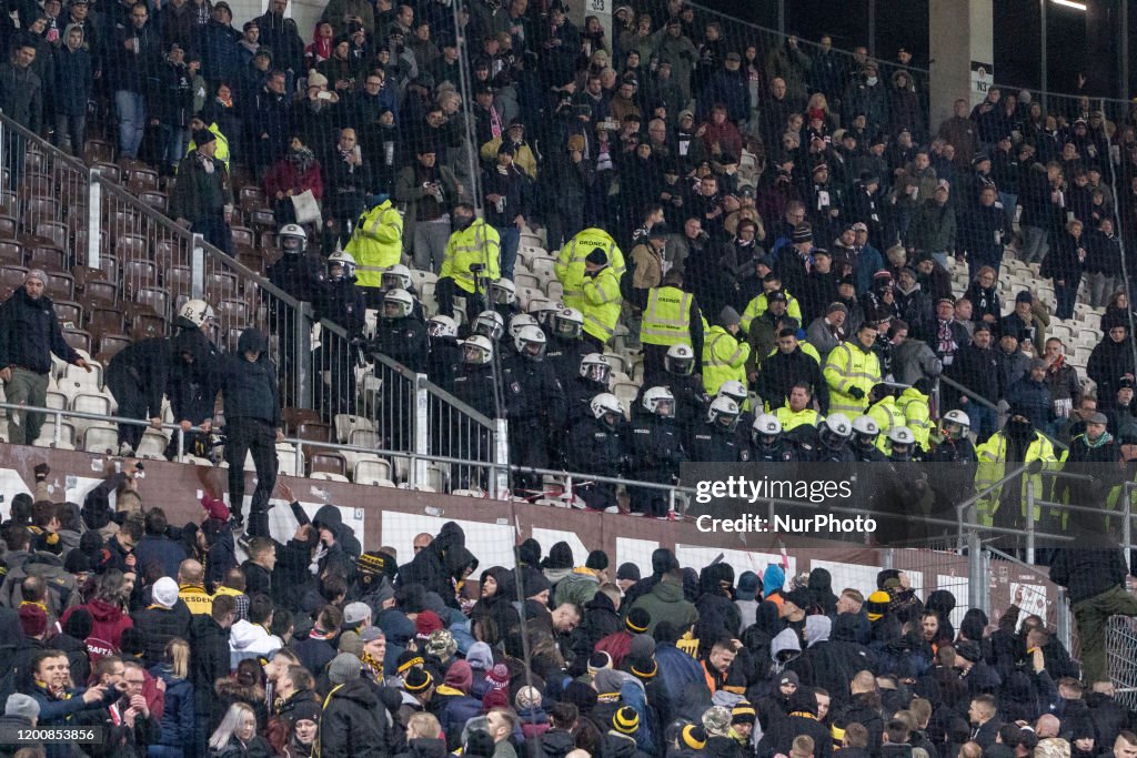 FC St. Pauli v SG Dynamo Dresden - Second Bundesliga