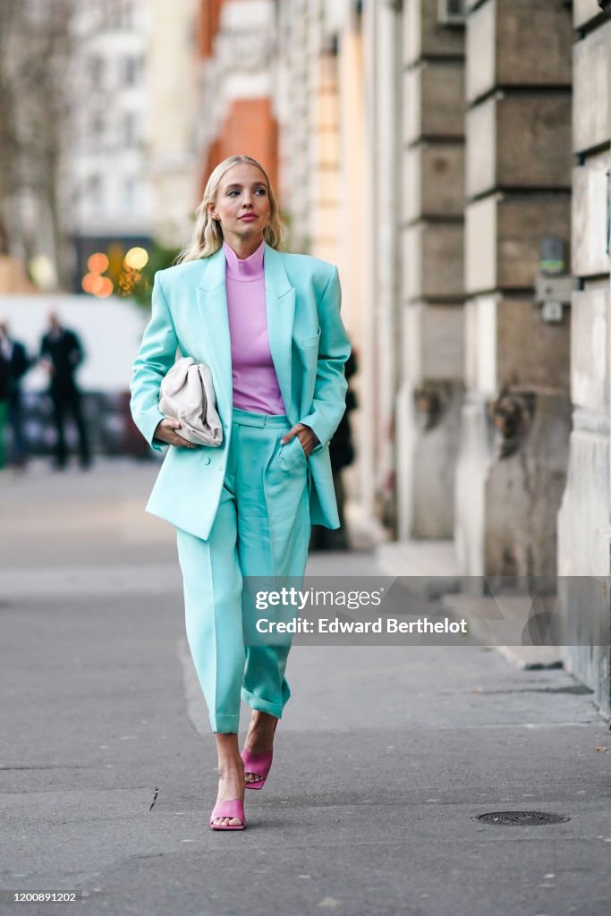 Street Style  - Paris Fashion Week - Haute Couture Spring/Summer 2020 : Day One