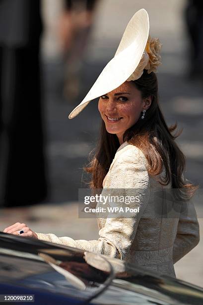 Catherine, Duchess of Cambridge arrives to the Royal wedding of Zara Phillips and Mike Tindall at Canongate Kirk on July 30, 2011 in Edinburgh,...