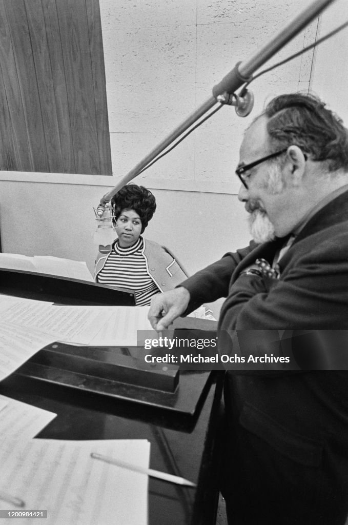 Recording of Aretha Franklin's Album 'This Girl's in Love with You' At Atlantic Studios