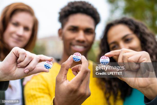 vote - droit de vote photos et images de collection