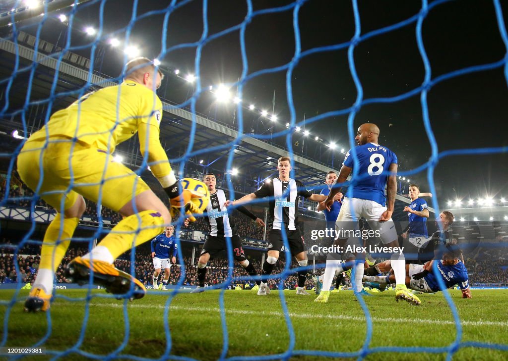 Everton FC v Newcastle United - Premier League