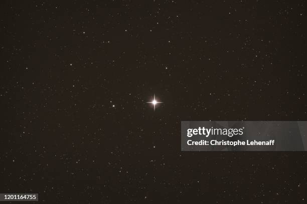 close up on the north star, polaris - north star fotografías e imágenes de stock