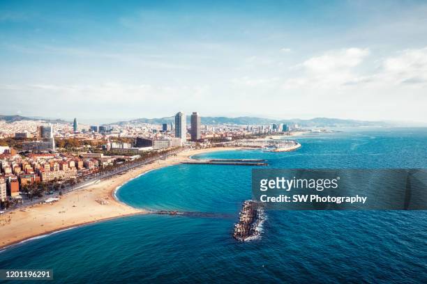 barcelona beach view - barcelona spanien stock-fotos und bilder