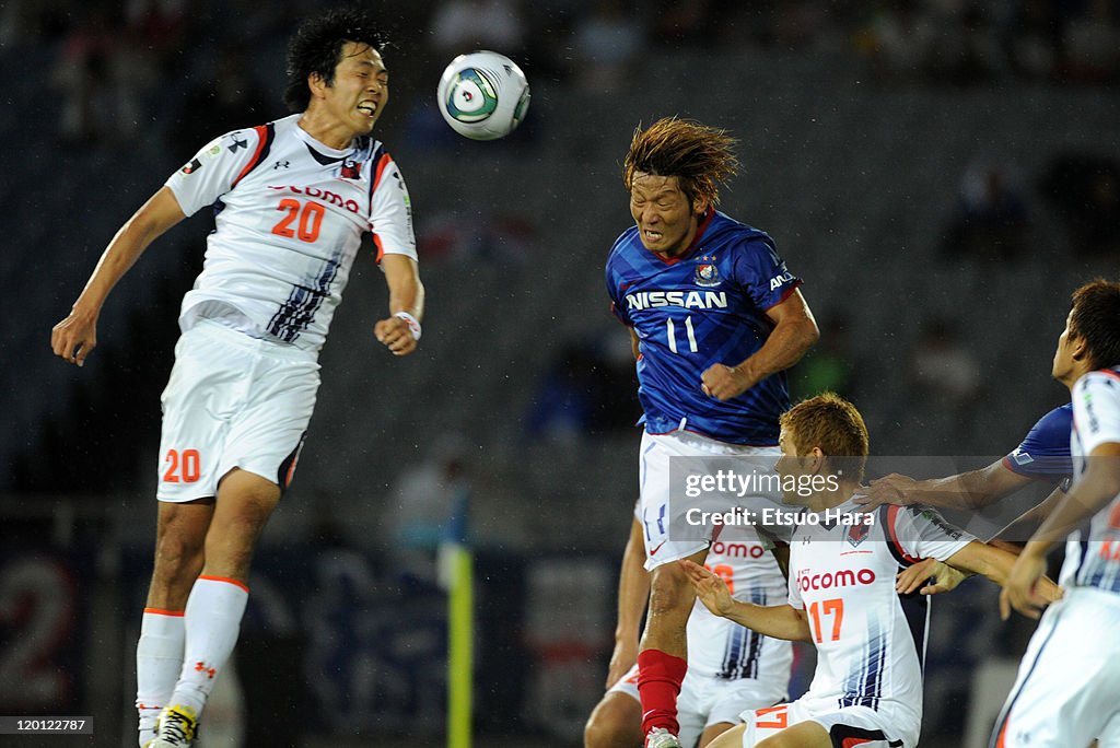 Yokohama F. Marinos v Omiya Ardija - J.League