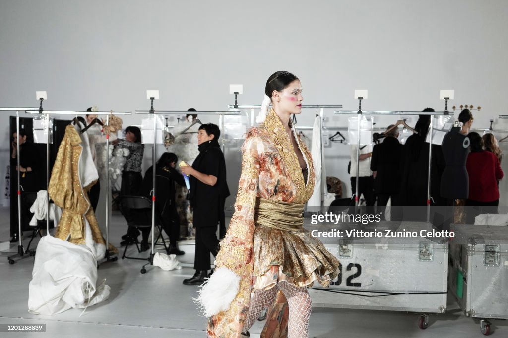 Guo Pei : Backstage - Paris Fashion Week - Haute Couture Spring/Summer 2020