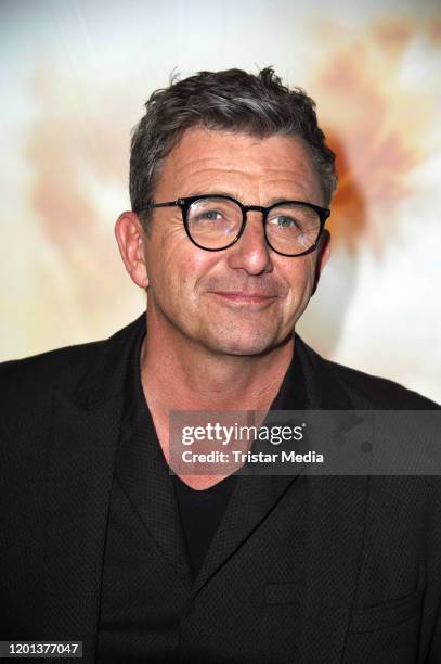 Hans Sigl attends the "Klein gegen Gross - Das unglaubliche Duell" ARD TV show photo call on February 16, 2020 in Berlin, Germany.