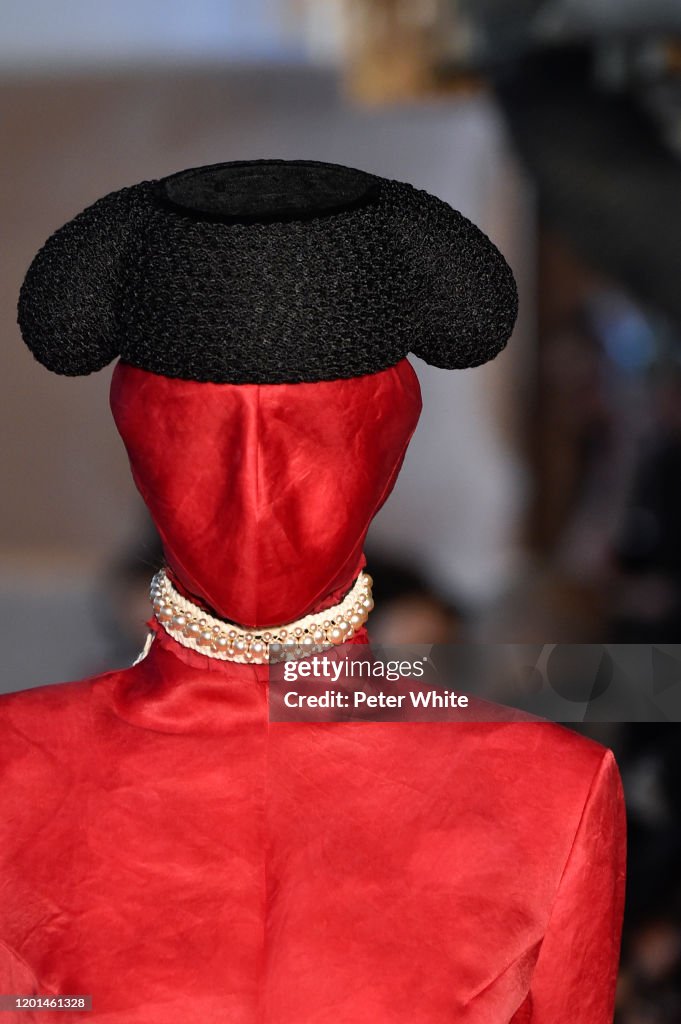 Aganovich : Runway - Paris Fashion Week - Haute Couture Spring/Summer 2020