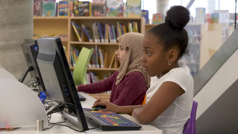 Kids Computer Lab Videos and HD Footage - Getty Images