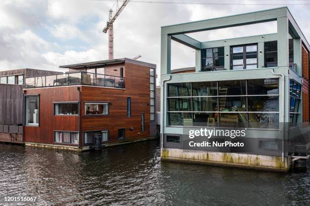 Dutch Floating Building Amsterdam Floating House Photos and Premium High Res Pictures - Getty ...