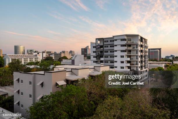 downtown darwin, australië - darwin stockfoto's en -beelden