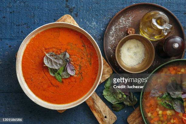 italian soups - soup stock pictures, royalty-free photos & images