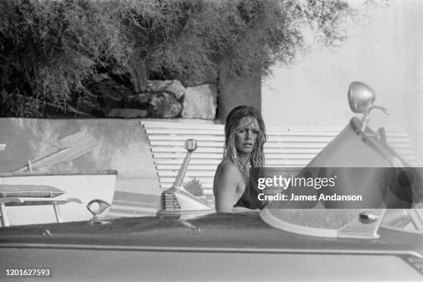 Brigitte Bardot sur son bâteau à la Madrague à Saint-Tropez