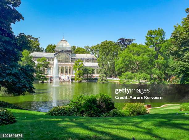 good retreat park - parque del buen retiro stock pictures, royalty-free photos & images