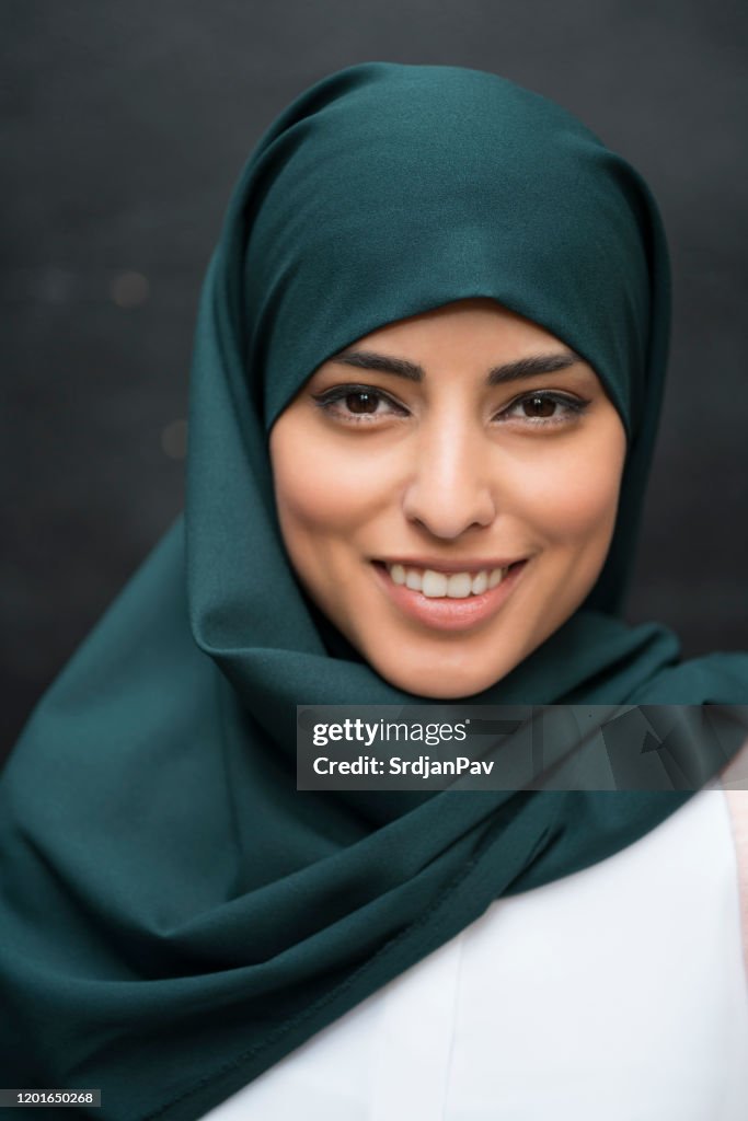 Cute Rab Cute Arab Girl High-Res Stock Photo - Getty Images