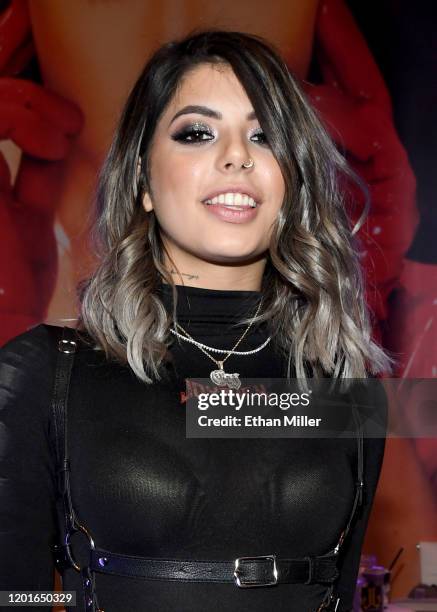 145 Gina Valentina Photos High Res Pictures Getty Images 145-gina-valentina-photos-high-res-pictures-getty-images