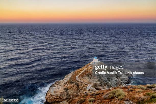 church of the seven martyrs during sunset - sifnos foto e immagini stock