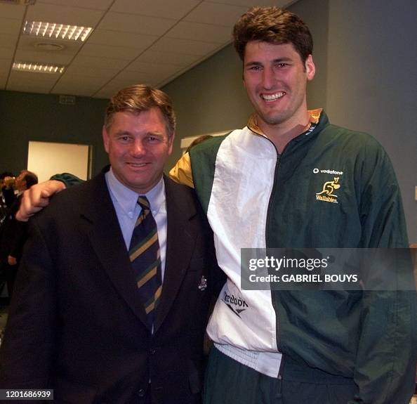 Rod Macqueen Australian coach Rod MacQueen poses with Wallaby lock and captain ...