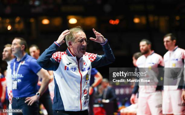 Head coach Lino Cervar of Croatia reacts during the Men's EHF EURO 2020 semi final match between Norway and Croatia at Tele2 Arena on January 24,...
