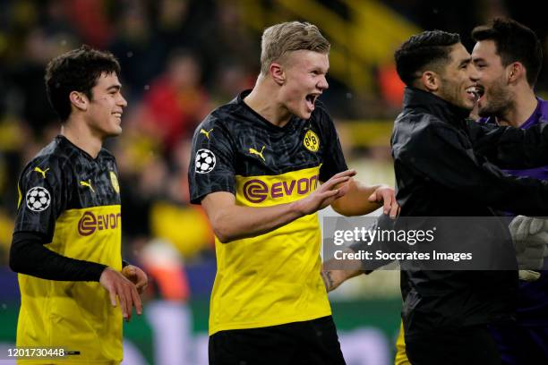 Erling Braut Haaland of Borussia Dortmund celebrates the victory, with Julian Weigl of Borussia Dortmund, Roman Burki of Borussia Dortmund, Achraf...