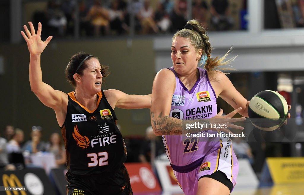 WNBL Rd 15 - Townsville v Melbourne