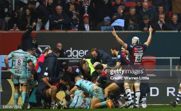 Henry Purdy of Bristol Bears scores scores the opening try during the Gallagher Premiership Rugby match between Bristol Bears and Gloucester Rugby at...