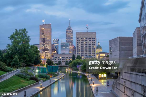 indianapolis city skyline, indiana - indianapolis sunset stock pictures, royalty-free photos & images