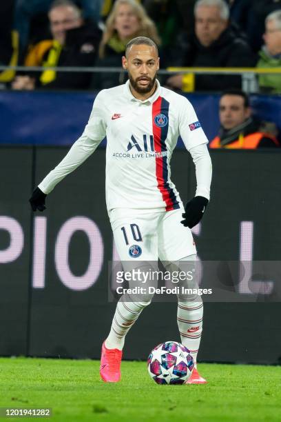 Neymar of Paris Saint-Germain controls the ball during the UEFA Champions League round of 16 first leg match between Borussia Dortmund and Paris...