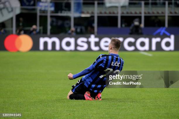 Josip Ilicic of Atalanta celebrates after scoring the his goal during the UEFA Champions League round of 16 first leg match between Atalanta and...