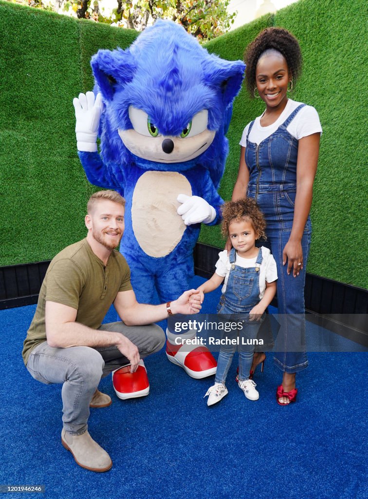 Nick James, Sonic, Tika Sumpter and her daughter attend Sonic The News  Photo - Getty Images