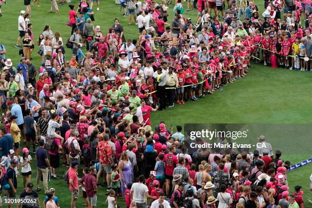 Steve Smith signs autographs after the Big Bash League match between the Sydney Sixers and the Melbourne Renegades at the Sydney Cricket Ground on...