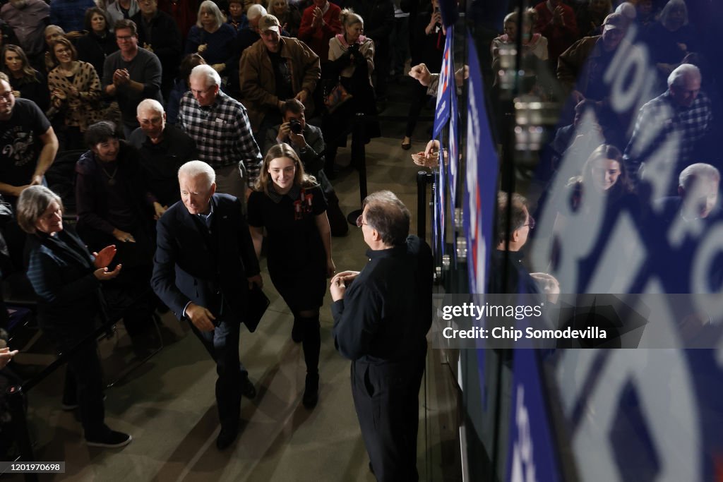 Democratic Presidential Candidate Joe Biden Campaigns In Iowa