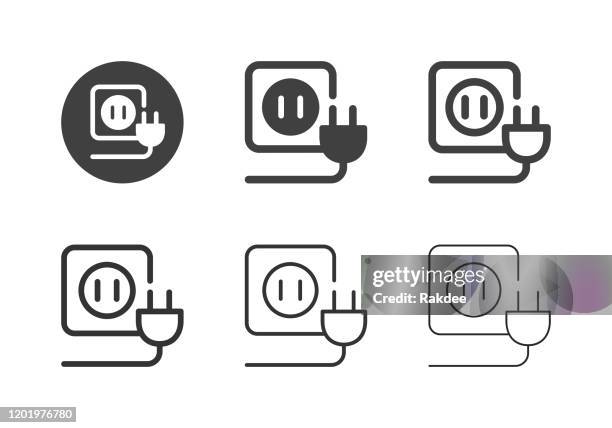 ilustraciones, imágenes clip art, dibujos animados e iconos de stock de iconos de enchufe eléctrico - serie múltiple - adaptor