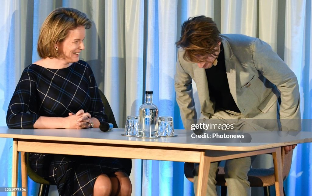 Queen Mathilde visits the Antwerp Management School